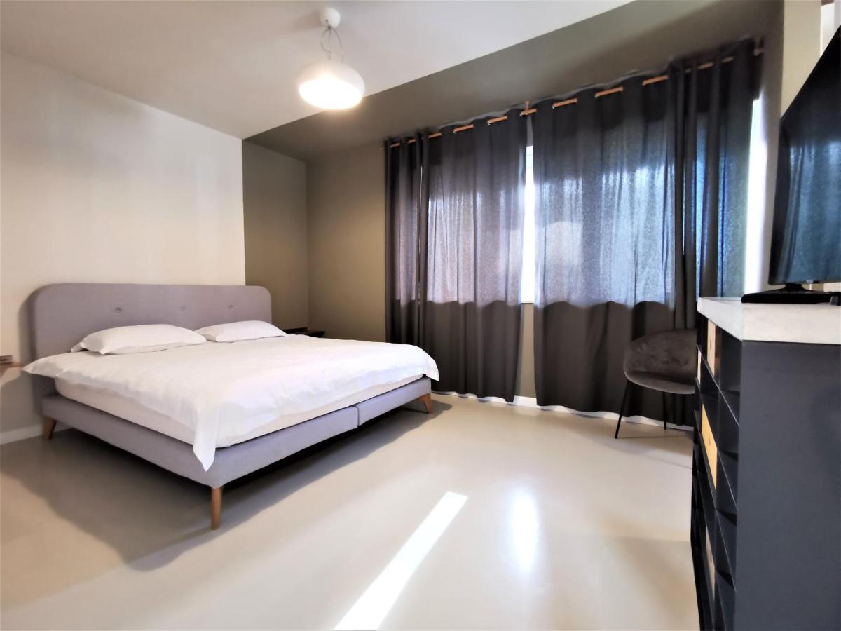 Grey Apartments Cluj-Napoca Eksteriør billede