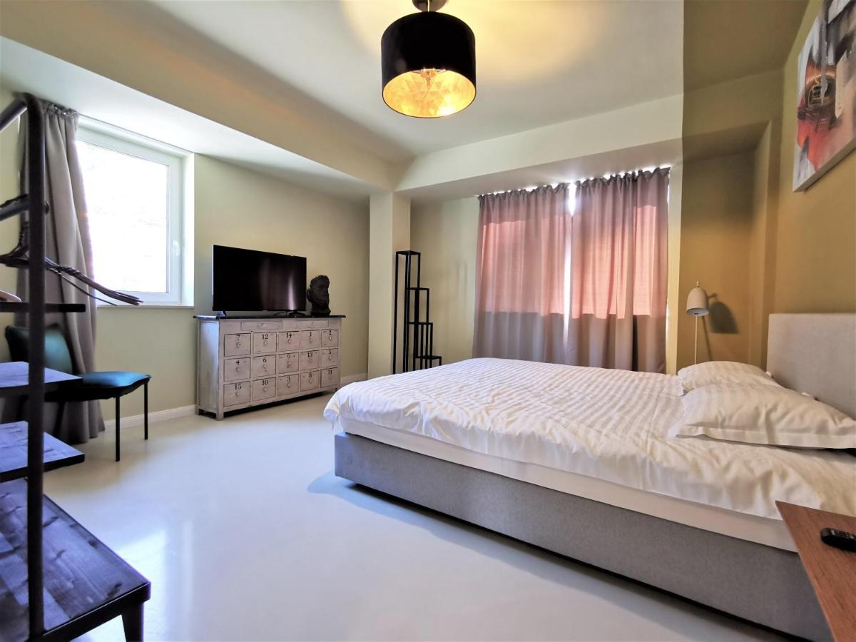 Grey Apartments Cluj-Napoca Eksteriør billede